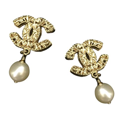 boucles d'oreilles chanel portées